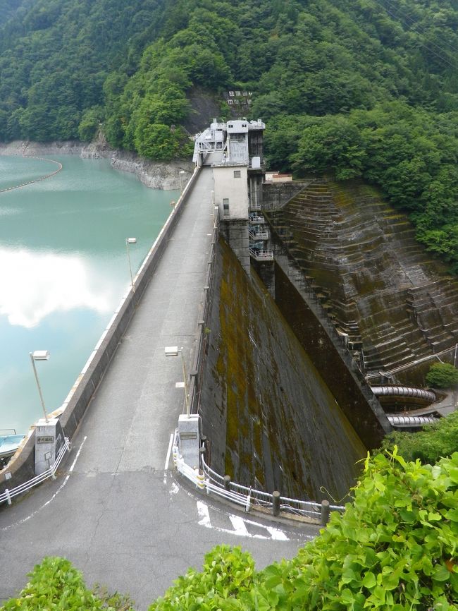 ７日赤石岳登山の後、椹島ロッジに宿泊して、8日の帰り路に奥大井の井川ダムを見て、井川展示館見学、近くにある大井川鐡道の井川駅へ立寄ってきました