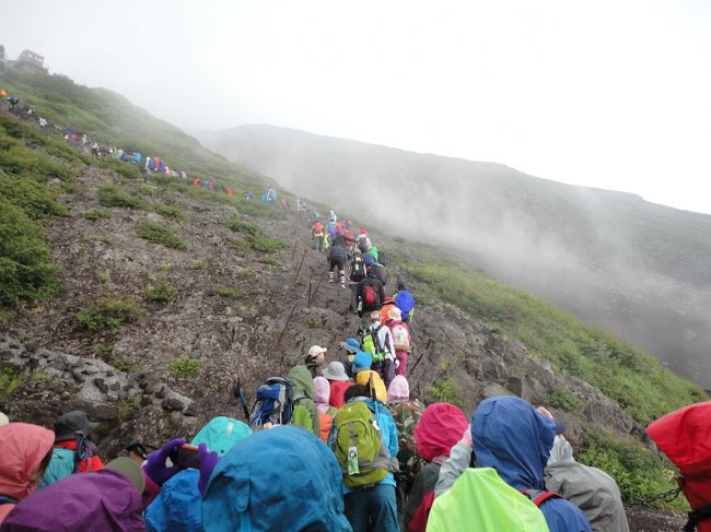 ど〜もぉ、ヘタレです。<br /><br />「 人生に一度は富士山に登りたい 」<br /><br />とはいえ、別に登らなくても・・・