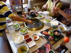 ０８．２０１２年夏休み５泊６日の北海道旅行　焼肉徳寿 千歳店の昼食