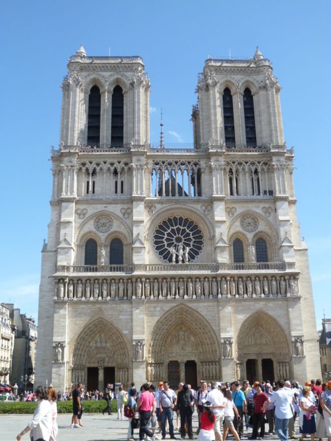 2012夏パリ美術館巡りの旅～6．大混雑のノートルダム寺院