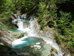 日本の滝百選『七ツ釜五段の滝』はやっぱり素晴らしい！◆2012年5月・山梨県の滝めぐり【その３】