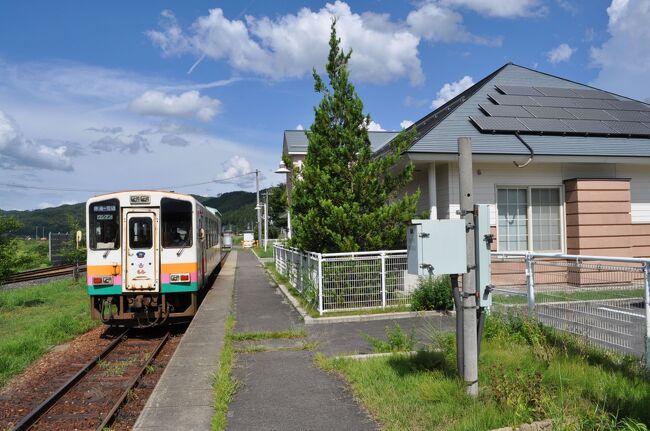 　2012年8月31日から9月3日にかけて北海道・東北の鉄道に乗ってきました。<br />　使ったのは、「大人の休日倶楽部パス（ＪＲ東日本・北海道）」5日間乗り放題で23,000円でした。<br />　左沢線の次は、こちらも久しぶり1988年以来の乗車となる山形鉄道に乗りに行きます。<br />　山形駅から山形鉄道乗り換え駅の赤湯駅を通り越して米沢駅まで、米沢駅から米坂線に乗って今泉駅で山形鉄道に乗り換えます。