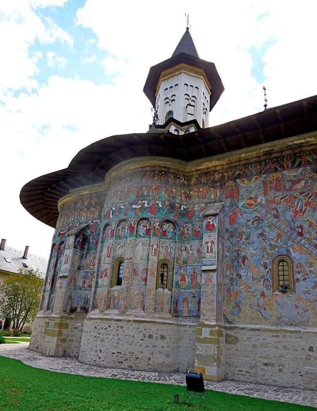 2012.8ルーマニア・モルドヴァ一人旅13-5つの修道院めぐり2　Marginea陶器村，Sucevita（スチェヴィツァ）修道院　