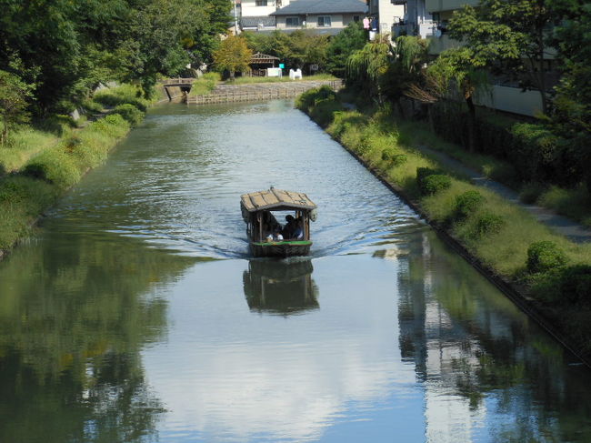 魚釣りに行けないので<br />淀川河川敷をサイクリングする事に<br />淀川を北上して三川合流（木津川、宇治川、桂川）の御幸橋を渡り<br />下鳥羽で疲れて行き先変更　伏見桃山城へ<br />途中宇治川派流で道草し付近の散策<br />いざ城へと思いペダルを踏むがまたも坂道に遭遇大変<br />御香宮神社で一休み、ここから城まで上り坂が続き<br />　　　疲れたビー<br />帰りは下り坂で楽チン、藤森神社までいっきに<br />途中で挫折、伏見稲荷、東福寺は次回にしました<br />