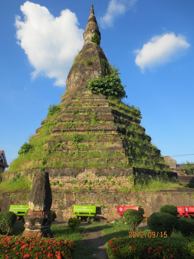 遅めの夏休みと有給休暇をプラスして、かねてより行きたいと思っていたラオス旅行。<br />ビエンチャンとルアンパバーンに滞在したけど、どちらの街も良い意味でのんびりした時間の流れ・人との触れ合いを満喫し心身共に癒されました^^日本では感じられないと思う！<br />後半はタイのパタヤにも初訪問し、ここでも海を眺めてたりしてのんびりと過ごしました^^<br /><br />当初の予定では、バンコクから国鉄でノーンカイまで行き友好橋を渡る陸路でのラオス入りで検討していたけど・・・日数含め色々あり残念ながら今回の移動は全て飛行機にしました^^;<br /><br />出国から帰国までの全行程はこんな感じ！<br />9/14 JF089 11:30 成田～バンコク<br />9/15 QV4570 11:45 バンコク～ビエンチャン<br />9/17 QV103 17:00 ビエンチャン～ルアンパバーン<br />9/20 PG942 12:40 ルアンパバーン～バンコク ⇒ パタヤ<br />9/23 JF088 0:45 バンコク～成田<br /><br /><br />