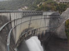 一足お先に富山まで行って秋を満喫して来ました(^-^)V　―富山地方鉄道バス＆西武バスの高速バスを利用して行く、秋の富山黒部峡谷と立山アルペンルートの旅―　その６　立山アルペンルート散策（黒部湖、黒部ダム）、扇沢から長野へ路線バスで移動、そして西武高速バス乗車編