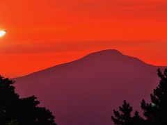 安達太良山は夕映え　鳥海山・月山湖を眺めて郡山へ　☆東北新幹線で帰京