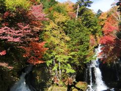 竜頭の滝、本日ドンピシャでした。＿２０１２日光の紅葉