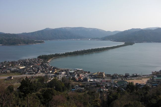 日本三景のひとつ名勝天橋立・京都の旅。<br />行きたいポイントだけ決めて、ぶらっとひとり旅をしてきました。<br />天橋立は、京都のガイドブックには<br />ほとんど掲載されていないのですが、とっても素敵なところです。<br />ほかにも高山寺、仁和寺、二条城、本能寺に行ってきました。<br />