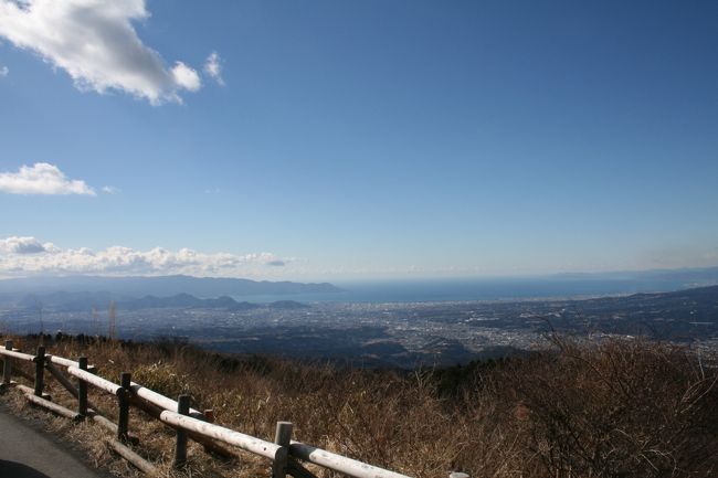 ２０１１年冬、箱根旅行に行ってきました！<br /><br />定番の大涌谷から、話題の彫刻の森美術館まで・・。<br /><br />温泉につかり、おいしいものを食べ、日ごろの疲れを癒してきました。