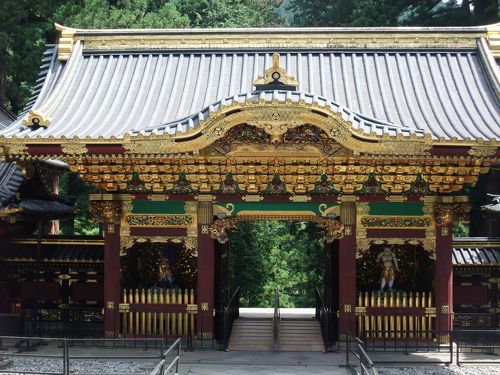 平泉の金色堂や金閣寺に並ぶ黄金建築が日光にあった!!』栃木県 平泉の金色堂や金閣寺に並ぶ黄金建築が日光にあった!!』栃木県
