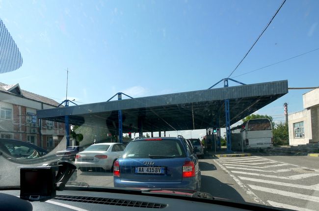 2012.8ルーマニア・モルドヴァ一人旅29-ルーマニア国境へ，警察の腐敗，2時間以上かかった国境越え