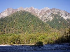 穂高連峰２０１１秋登山記　【１】上高地～横尾