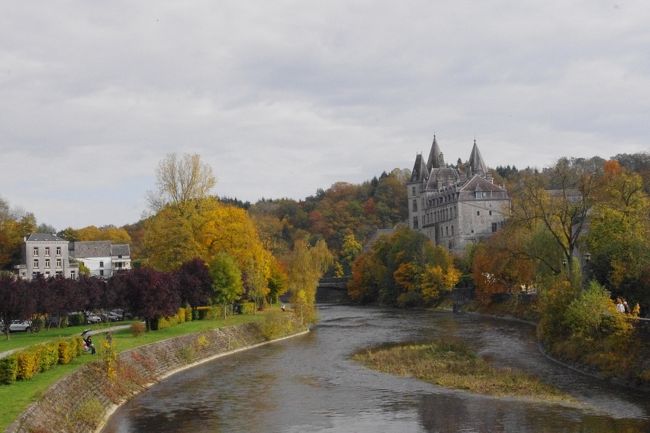 秋のベルギー散歩　４日目その２　アルデンヌの世界一小さな町デュルビュイ