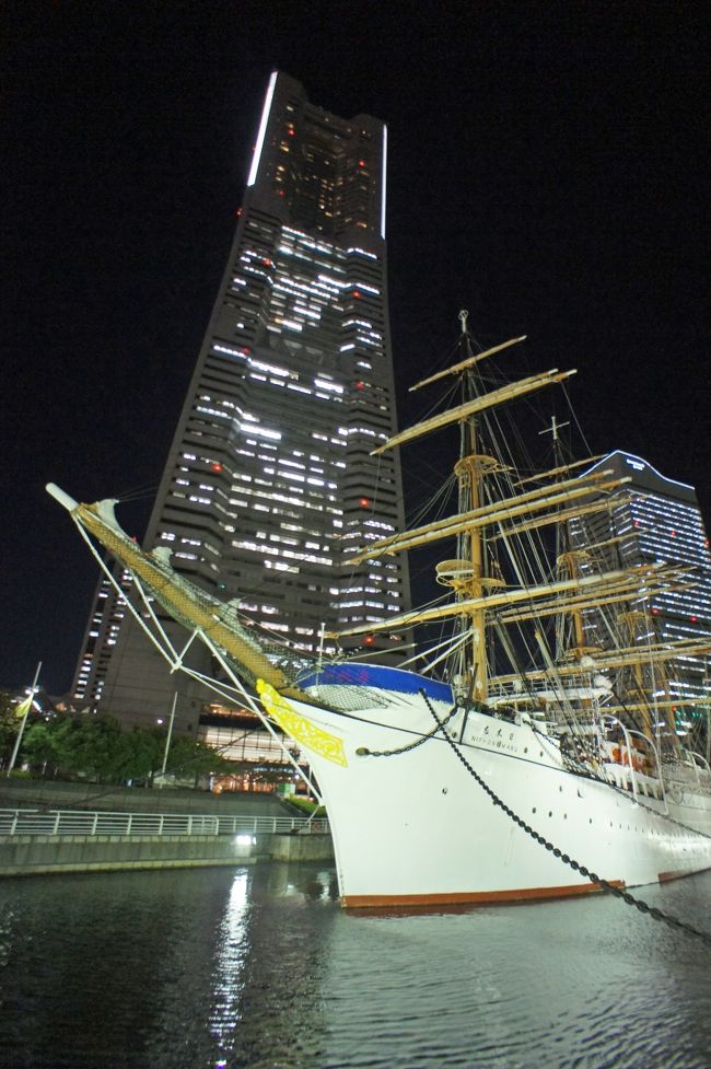 横浜を訪ねて(6)みなとみらいの夜景