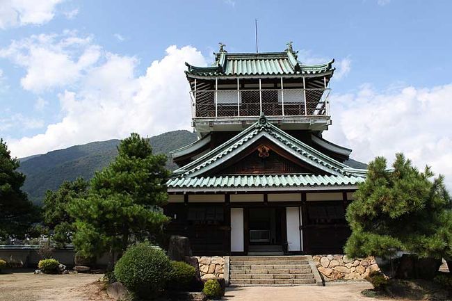 立山・黒部峡谷・乗鞍の旅<br /><br />◎2012年9月21日(金)<br />4日目・立山山麓から乗鞍への途中(立山山麓~神岡)編です。 <br /><br />一つ前の旅行記・弥陀ヶ原編<br />http://4travel.jp/traveler/kuwa72/album/10722833/