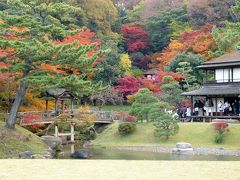 横浜・三溪園の紅葉に酔いしれる