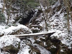 滝メグラーが行く１５１　雪化粧した日本の滝百選『八ツ淵の滝』