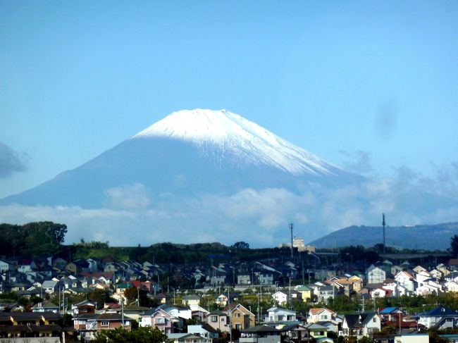 奥の細道を訪ねて最終回（第16回）01米沢に向かう新幹線の窓に写った富士山