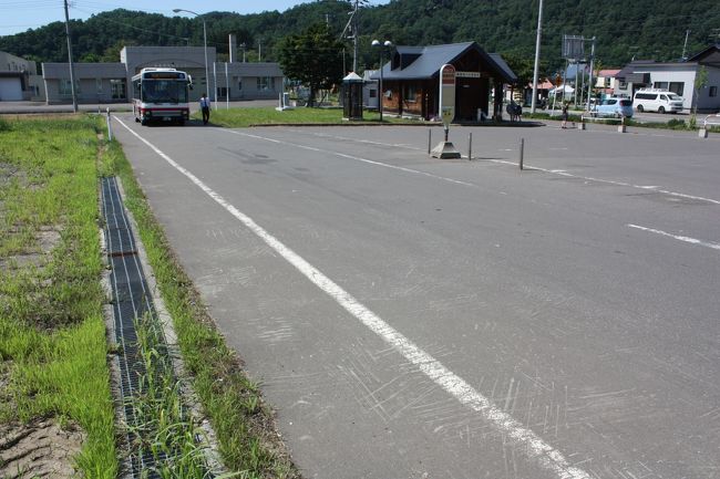 夏休み、「周遊きっぷ札幌・道央ゾーン」を利用して、道央を回ってきました。<br />旅の目的は、道央の廃線跡を巡る、でした。<br />その２は、幌内線編です。<br /><br />その１　出発・万字線編