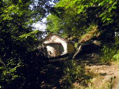 ユーラシア　西へ９５：　リラの僧院創設者「イワン・リルスキー洞窟」