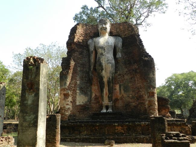 世界遺産「スコータイと周辺の歴史地区」を巡る旅4（カンペーン・ペッ＆バンコク大晦日編）