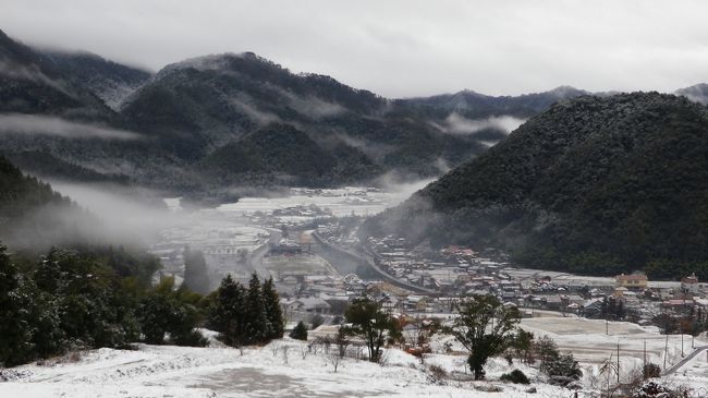 道路には積雪も無さそうなので、太鼓谷稲荷神社へ従兄弟夫婦と行ってきました。<br />曇り空でしたが、景色が綺麗だったのでアップしてみました。