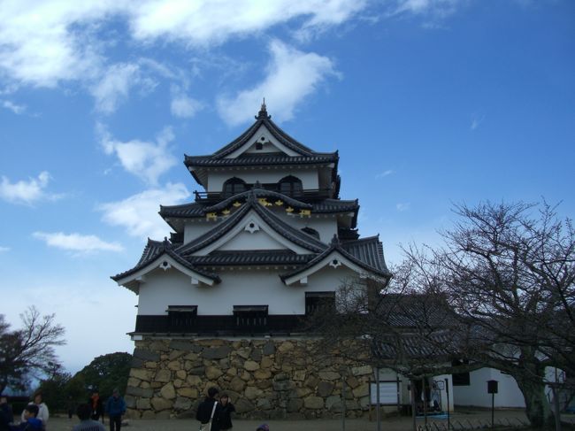 西国三十三箇所巡礼も最後の４寺院となり、１泊２日で一気に廻ってきました。<br />宿泊は長浜市として城下町長浜の散策と夜は太田和彦氏の日本居酒屋紀行で紹介された「味処　住茂登」で郷土料理を堪能と締めくくりとしていい旅になりました