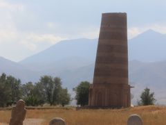 2012年中央アジア旅行～ウズベキスタン・キルギス・カザフスタン～第５日目（１）イシククル湖へ：途上で見学したブラナの塔と石人像