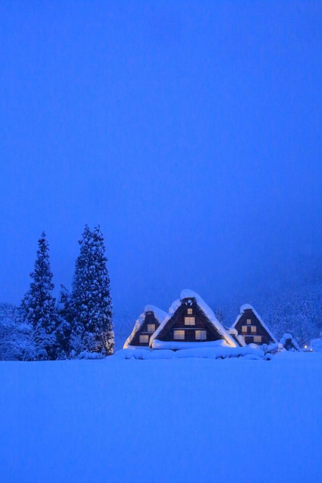 今週は能登半島へ行く予定でしが、天気予報では暴風雪、、、<br />予定を変更して雪の高山、白川郷を見に行きました。<br /><br /><br />道の駅/ななもり清見<br />飛騨高山天然温泉　ひだまりの湯<br />飛騨高山<br />・平田記念館<br />・高山陣屋<br />バロー高山<br />高山ラーメン　一丁<br />白川郷<br />城端SA/桜ヶ池温泉<br />北陸道/不動寺PA