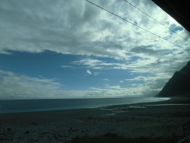 2013.01 初めての台湾で台鉄三昧！（６）トンネルと海際の区間が連続！東部幹線のハイライト。