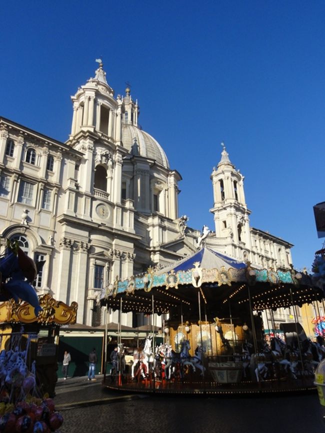 ベファーナの市で大賑いのナヴォーナ広場 に 面したホテル ローマ イタリア の旅行記 ブログ By れいろんさん フォートラベル ベファーナの市で大賑いのナヴォーナ広場 に 面したホテル ローマ イタリア の旅行記 ブログ By れいろんさん フォートラベル
