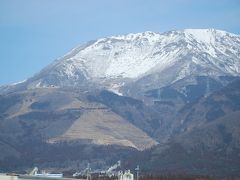 新幹線より冬の伊吹山を眺める