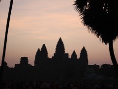 シェムリアップ　アンコールワットへの旅　★３日目 アンコールワットの朝焼け～バンテアイ・スレイ★