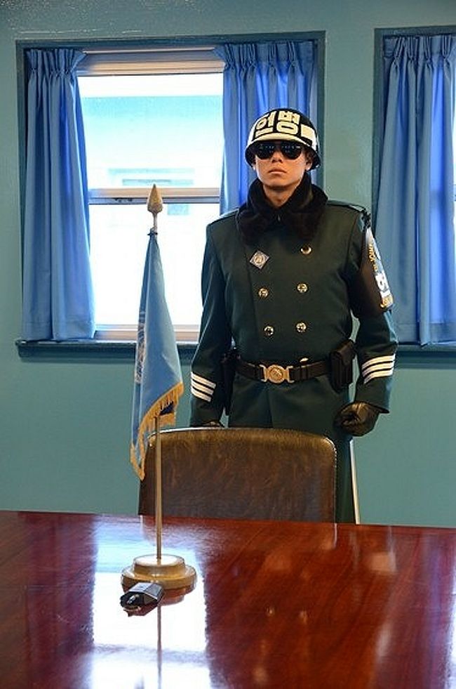 数分間だけ南北の軍事境界線を越えてみた板門店 板門店 北朝鮮 の旅行記 ブログ By Sur Shanghaiさん フォートラベル