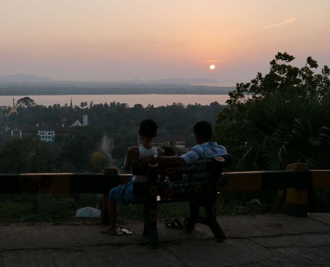 モウラミャインはモン州の州都でミャンマー第三の都市<br />一番目はヤンゴン（人口600万人）で、二番目はマンダレー（約100万人）。<br />三番目がここモウラミャイン（約30万人）。