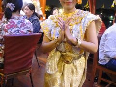 バンバン☆バンコク　女二人旅　⑤　タイ古典舞踊ディナークルーズとニューハーフショー