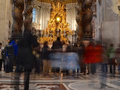 【イタリア8日間の旅】カトリック教徒じゃないから難しいことは分かりませんが、サン・ピエトロ大聖堂に行ったワン。