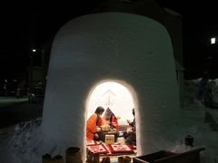 横手雪まつりは「かまくら」と「ぼんでん」（一日目）～動のぼんでんと静のかまくらの意外で豊かな組み合わせです～