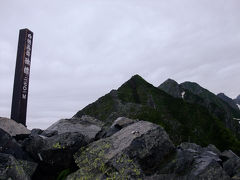 （編集中）遥かな山旅を：西穂高岳独標（前夜発日帰り）　山歩きの人、雷鳥に出会う。
