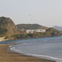 鴨川・太海海岸とよしのや