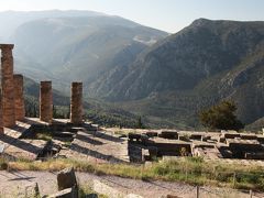 デルフィ｛ギリシャ遺跡巡り　②　眷恋の地デルフィ1泊、遺跡散歩、アテネからバスで往復｝