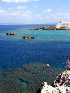 寒さを逃れ、南国沖縄へ気まま旅♪＜vol.３＞ 古宇利島～百年古家・うふやー～リッツ・カールトン～壺屋やちむん通り～那覇空港～羽田　