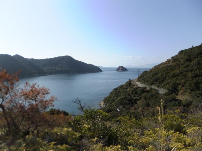 姫路沖合の家島諸島の中に、西島という大きな無人島があります。<br />ここの海、信じられないくらい綺麗なんです。