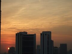 私だけの記憶　夕空０８０１１６－０８１００９　１８時半アパートから雷雲