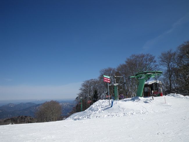 いい雪が降ったので…スキーです。今日はホームゲレンデを離れてテングストーンスキー場に来ました。