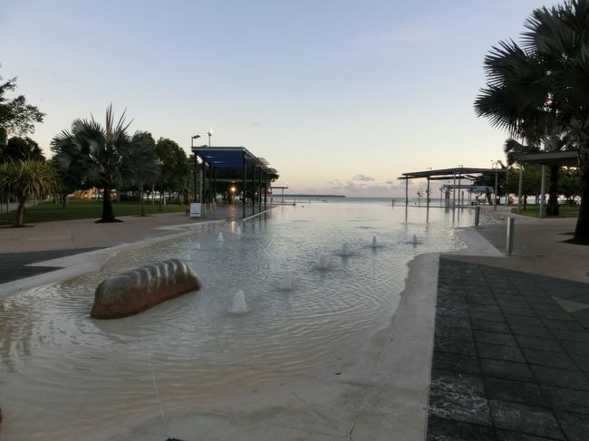 ３歳５歳９歳連れの海外旅行<br />ホテルをチェックアウトしてすぐ空港に行くと…<br />