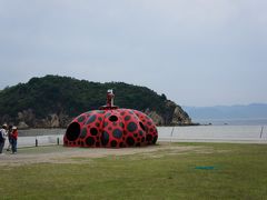 アートの島に泊まる旅