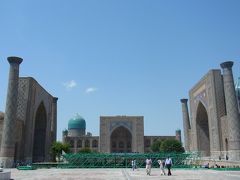 Uzbekistan in 2011 vol.6 ～友達に会いに初の中央アジアUz&Kzへ！なぜか旅したくなる不思議な響き・サマルカンド　レギスタン広場へ～