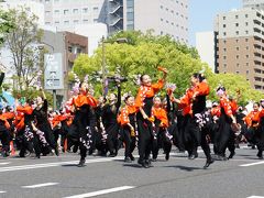 広島フラワーフェスティバル　2013　～最終日のきんさいＹＯＳＡＫＯＩは、五月晴れに元気と笑顔がいっぱい。平和の祭典に相応しいフィナーレです～